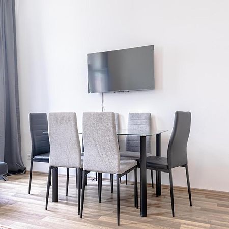 Explore Vienna 2Br And 1Lr Retreat Near Westbahnhof Buitenkant foto